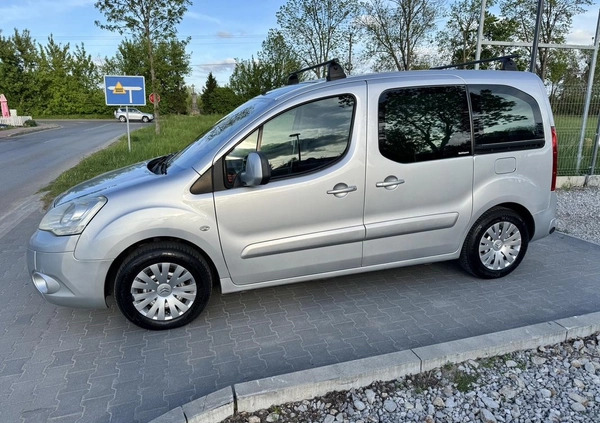 Citroen Berlingo cena 23800 przebieg: 250000, rok produkcji 2010 z Pobiedziska małe 191